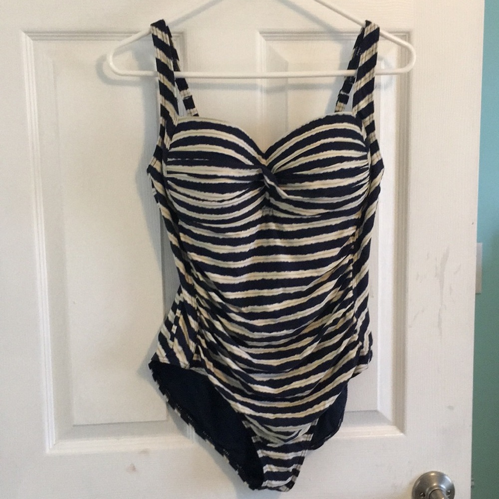 One piece swimsuit